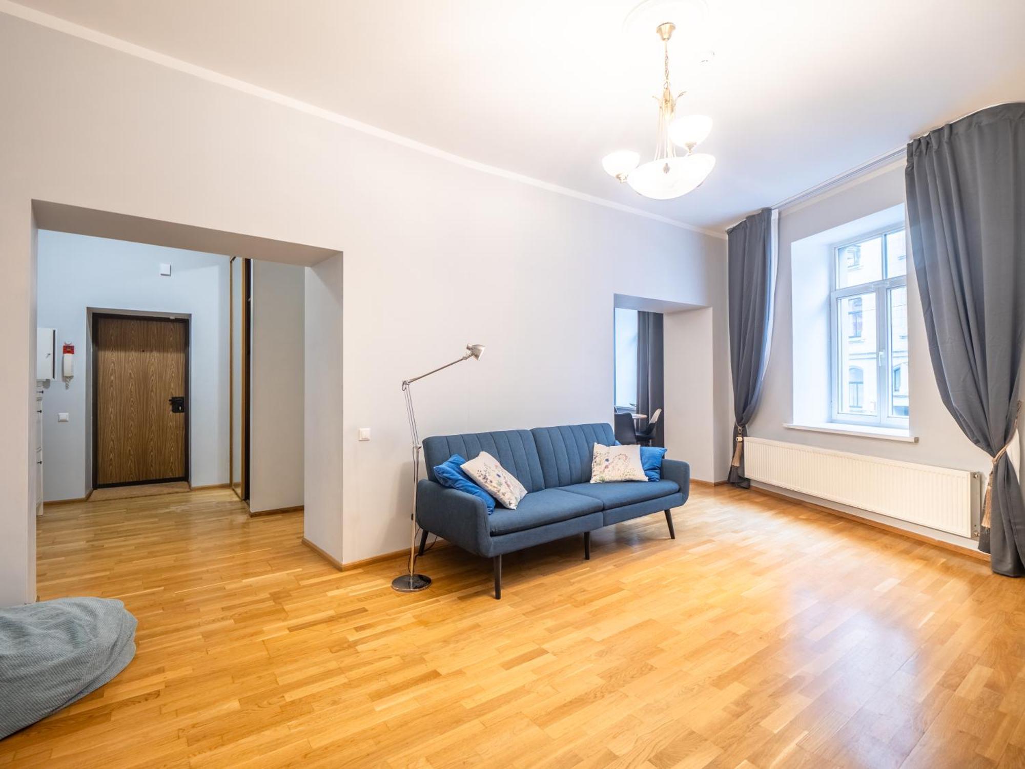 Spacious 2br For 8 Guests, Quite Centre, Art Nouveau Area Apartamento