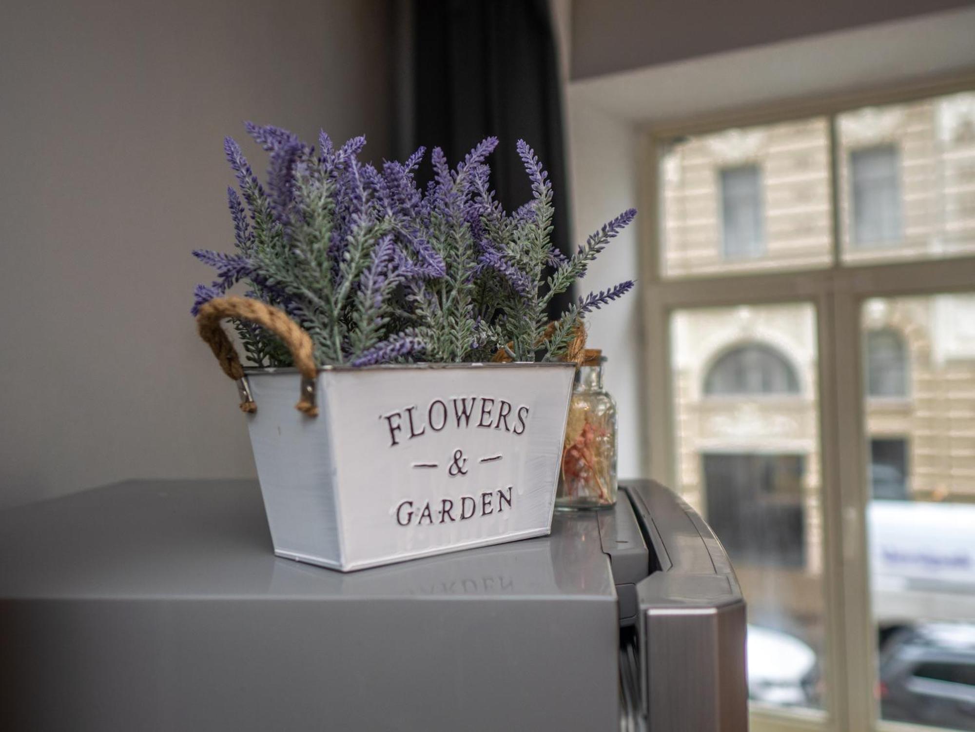 Spacious 2br For 8 Guests, Quite Centre, Art Nouveau Area Apartamento Riga