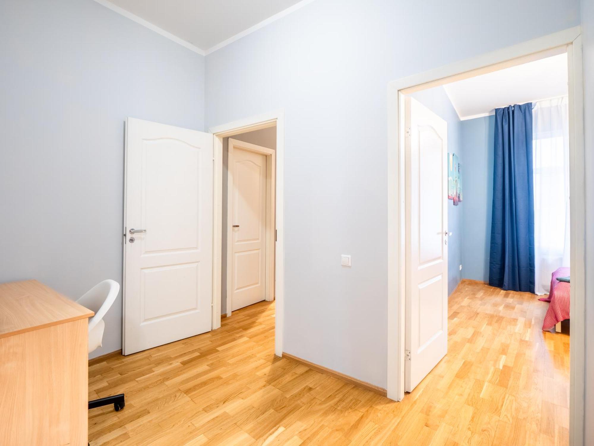 Apartamento Spacious 2br For 8 Guests, Quite Centre, Art Nouveau Area