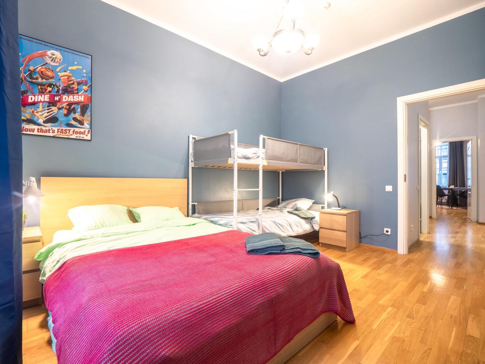 Apartment Spacious 2br For 8 Guests, Quite Centre, Art Nouveau Area Riga